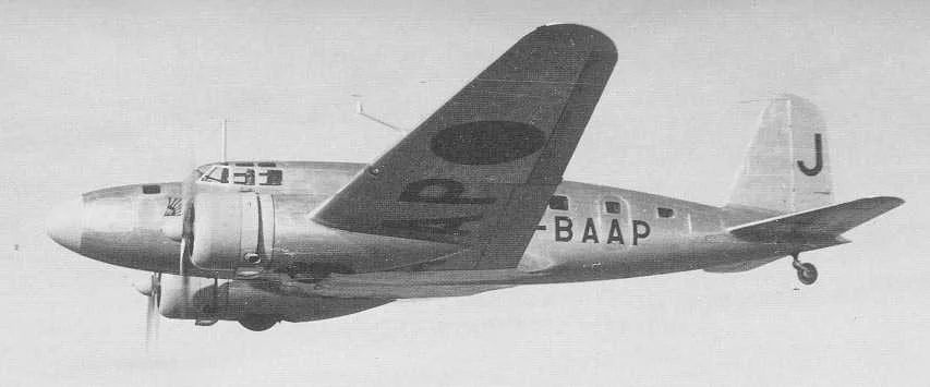 日本陸軍百式小航空写真機（実物) 100式小航空写真機