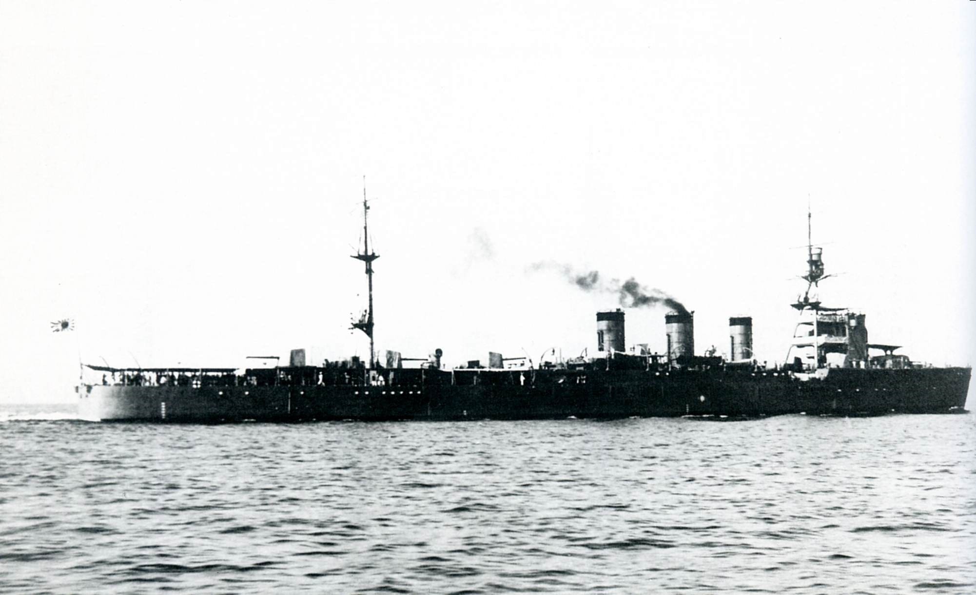 [GÉNÉRIQUE] Les Croiseurs en photos - Page 3 Natori-1922-1
